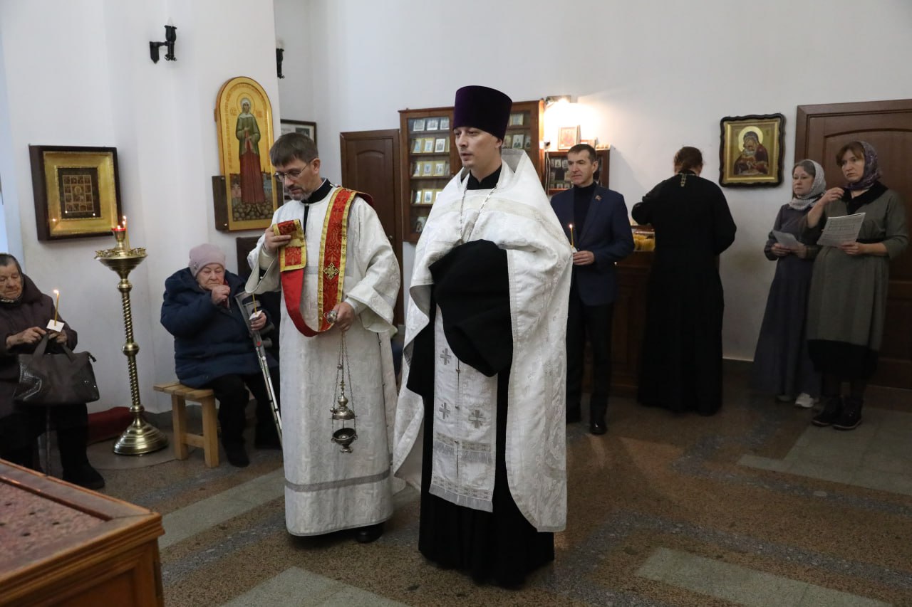 В Долгопрудном почтили память жертв политических репрессий В Долгопрудном почтили память жертв политических репрессий