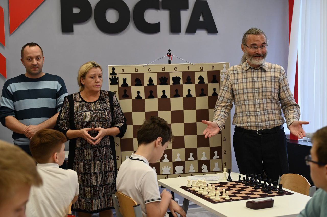В Серпухов состоялся открытый турнир по шахматам клуба Сергея Карякина В Серпухов состоялся открытый турнир по шахматам клуба Сергея Карякина