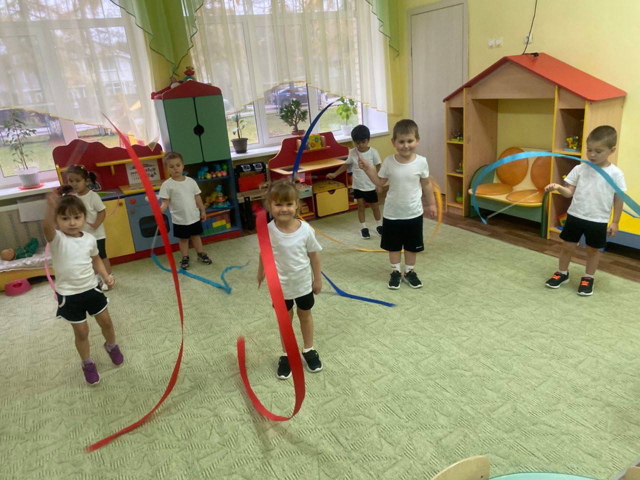 В рамках реализации проекта «Предшкола: стандарт детского сада» на тематической недели «Здоровым быть здорово!» в дошкольном отделении МБОУ Любучанской СОШ (п. Столбовая, ул. Большая 26А) м.о. Чехов В рамках реализации проекта «Предшкола: стандарт детского сада» на тематической недели «Здоровым быть здорово!» в дошкольном отделении МБОУ Любучанской СОШ (п. Столбовая, ул. Большая 26А) м.о. Чехов