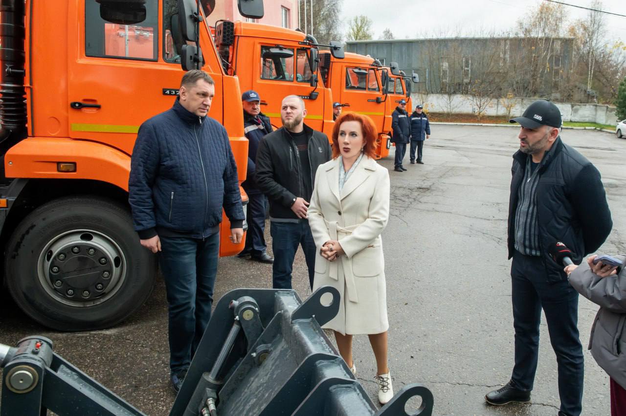 Татьяна Витушева: Сразу 5 единиц спецтехники пополнили автопарки 2-х основных ресурсоснабжающих предприятий муниципального округа Истра Татьяна Витушева: Сразу 5 единиц спецтехники пополнили автопарки 2-х основных ресурсоснабжающих предприятий муниципального округа Истра