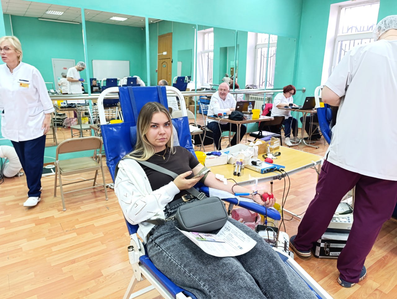 Сегодня в Молодежном центре прошла выездная донорская акция Сегодня в Молодежном центре прошла выездная донорская акция