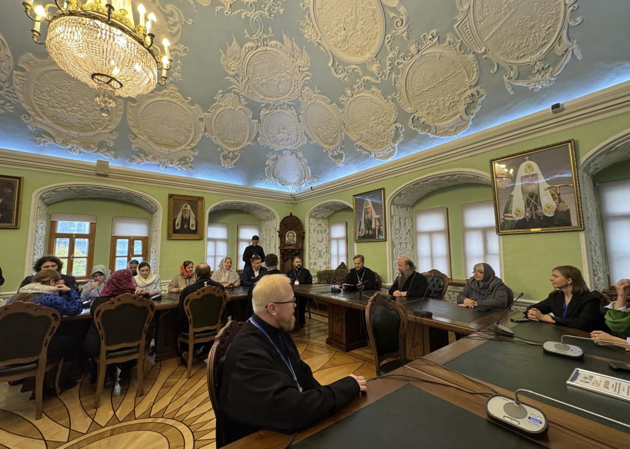 В Троице-Сергиевой лавре прошёл круглый стол с участием журналистов и блогеров Подмосковья