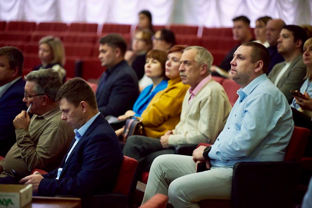 Михаил Собакин: В ходе расширенного общегородского совещания с руководящим составом Администрации, начальниками Управлений и структурных подразделений, представителями правоохранительных органов и служб м.о. Чехов обсудили... Михаил Собакин: В ходе расширенного общегородского совещания с руководящим составом Администрации, начальниками Управлений и структурных подразделений, представителями правоохранительных органов и служб м.о. Чехов обсудили...