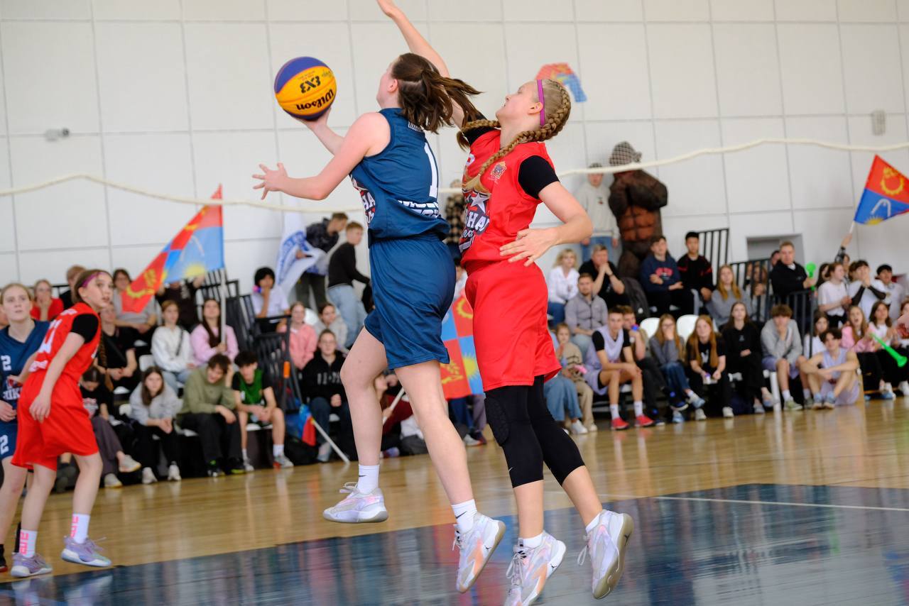 Ровно год назад был дан официальный старт Единой школьной лиге в Подмосковье Ровно год назад был дан официальный старт Единой школьной лиге в Подмосковье