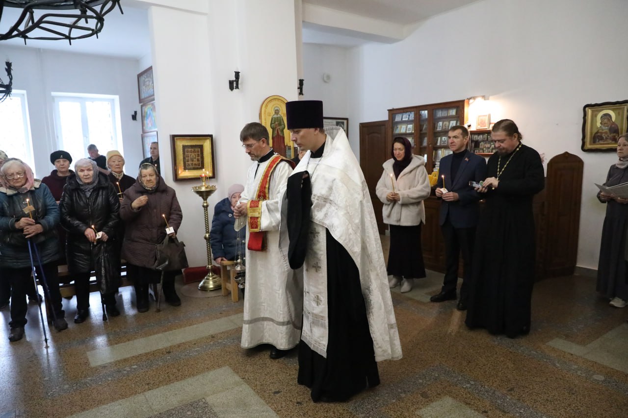 В Долгопрудном почтили память жертв политических репрессий В Долгопрудном почтили память жертв политических репрессий