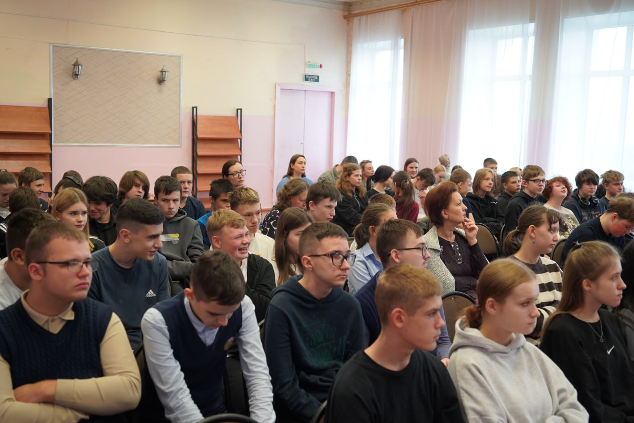 Коломенский завод вновь открыл свои двери для участников Всероссийской ежегодной профориентационной акции «Неделя без турникетов», которая в этом году проводится уже в 10-й раз Коломенский завод вновь открыл свои двери для участников Всероссийской ежегодной профориентационной акции «Неделя без турникетов», которая в этом году проводится уже в 10-й раз