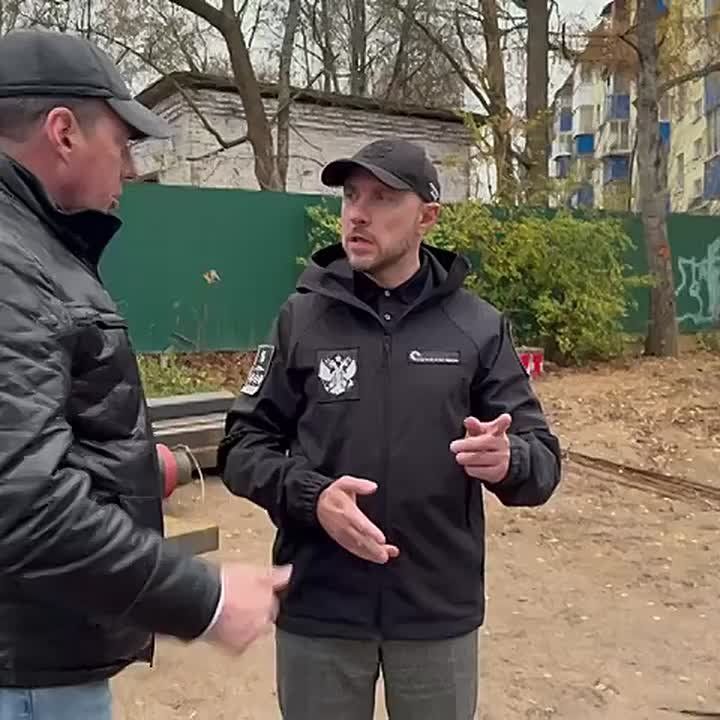 Константин Михальков: Съездил на котельную на Рабочей — посмотрел, как идёт подготовка к зиме. Заодно оценил, в каком состоянии новая блочномодульная котельная (БМК), которая уже в декабре возьмёт на себя основную нагрузку