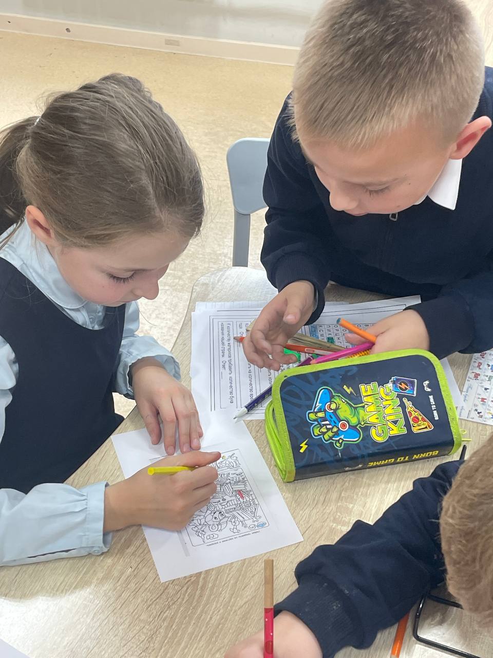 В рамках реализации проекта «Орлята России» учащиеся 2е класса МБОУ Любучанской СОШ (здание Столбовая) м.о.Чехов продолжили осваивать трек «Орлёнок-Эрудит» В рамках реализации проекта «Орлята России» учащиеся 2е класса МБОУ Любучанской СОШ (здание Столбовая) м.о.Чехов продолжили осваивать трек «Орлёнок-Эрудит»