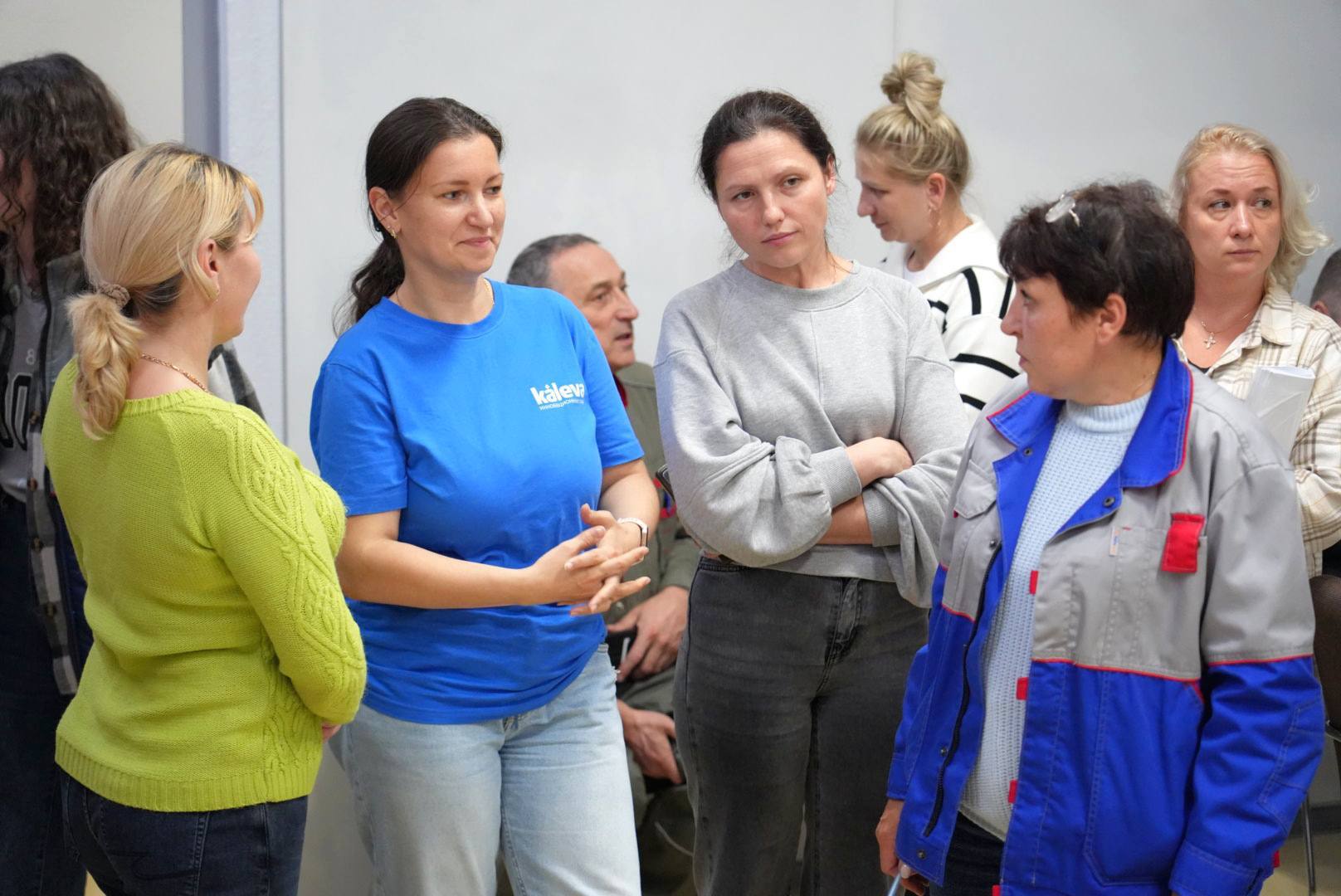 Вместе с профильными заместителями провели «выездную администрацию» в стенах предприятия «Фототех» Вместе с профильными заместителями провели «выездную администрацию» в стенах предприятия «Фототех»