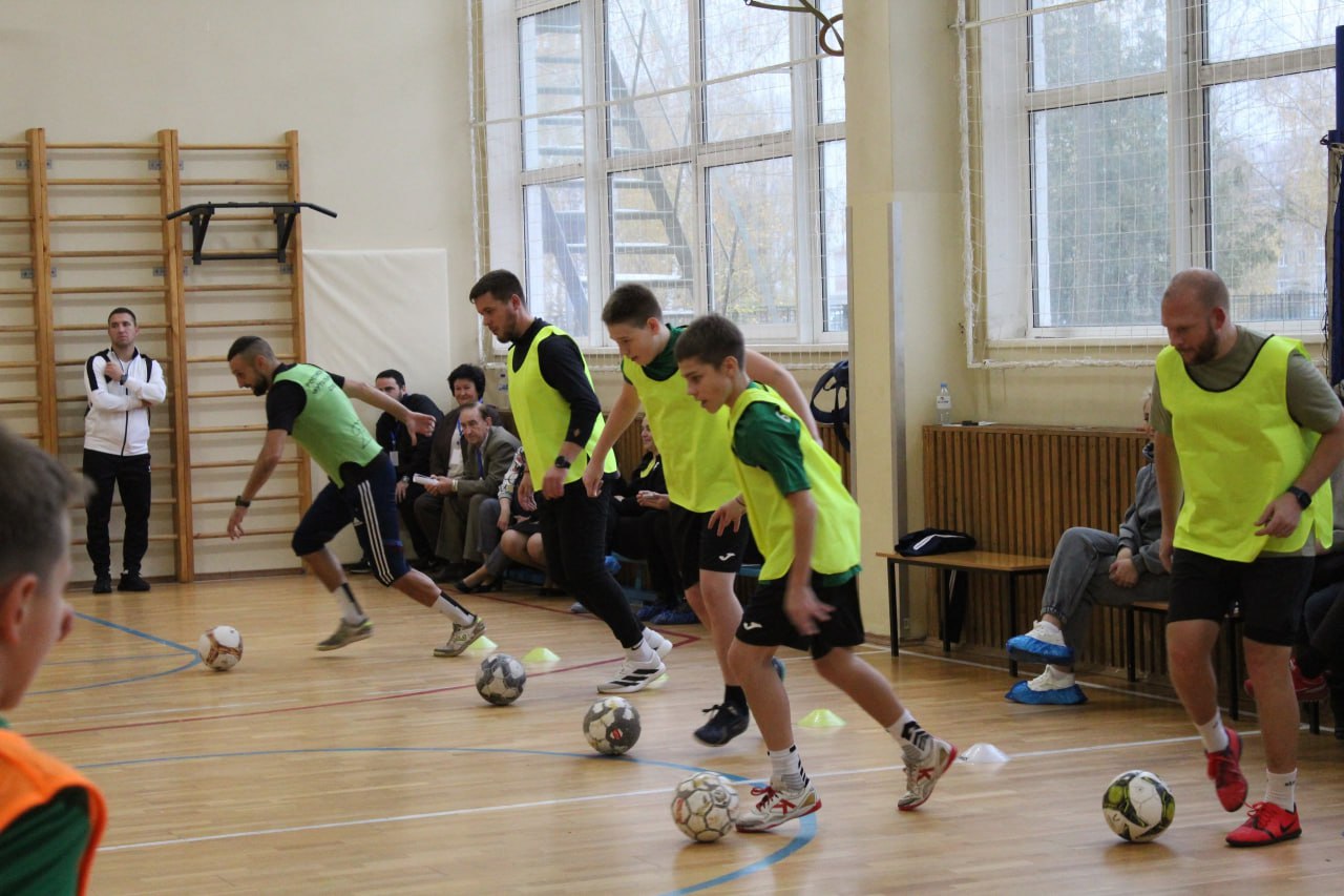 Спортсмены футбольного отделения учреждения допобразования «Озёры» успешно завершили игровой сезон Спортсмены футбольного отделения учреждения допобразования «Озёры» успешно завершили игровой сезон