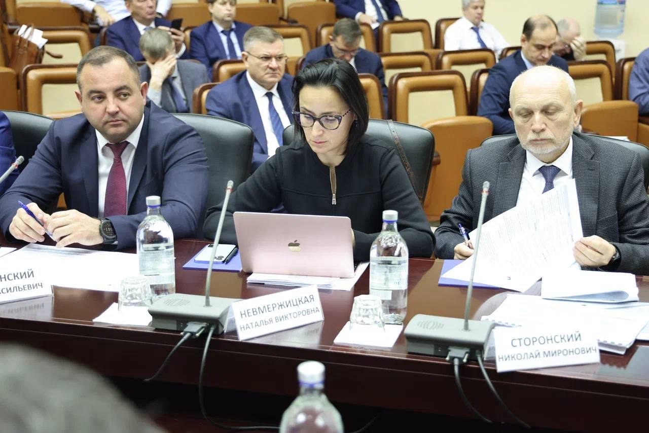 Минэнерго продолжает работу по укреплению взаимодействия федеральной и региональной власти Минэнерго продолжает работу по укреплению взаимодействия федеральной и региональной власти