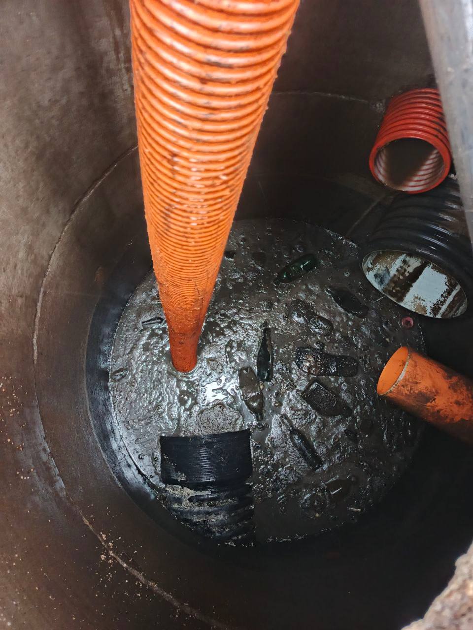 Друзья, добрый день!. Считаю важным рассказать о ситуации на улице Мытищинская в посёлке Пироговский Друзья, добрый день!. Считаю важным рассказать о ситуации на улице Мытищинская в посёлке Пироговский