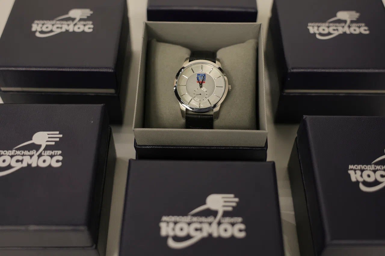 Игорь Трифонов: В молодёжном центре «Космос» прошли торжественные проводы королёвцев, которые отправляются на службу в ряды Вооружённых сил Российской Федерации Игорь Трифонов: В молодёжном центре «Космос» прошли торжественные проводы королёвцев, которые отправляются на службу в ряды Вооружённых сил Российской Федерации