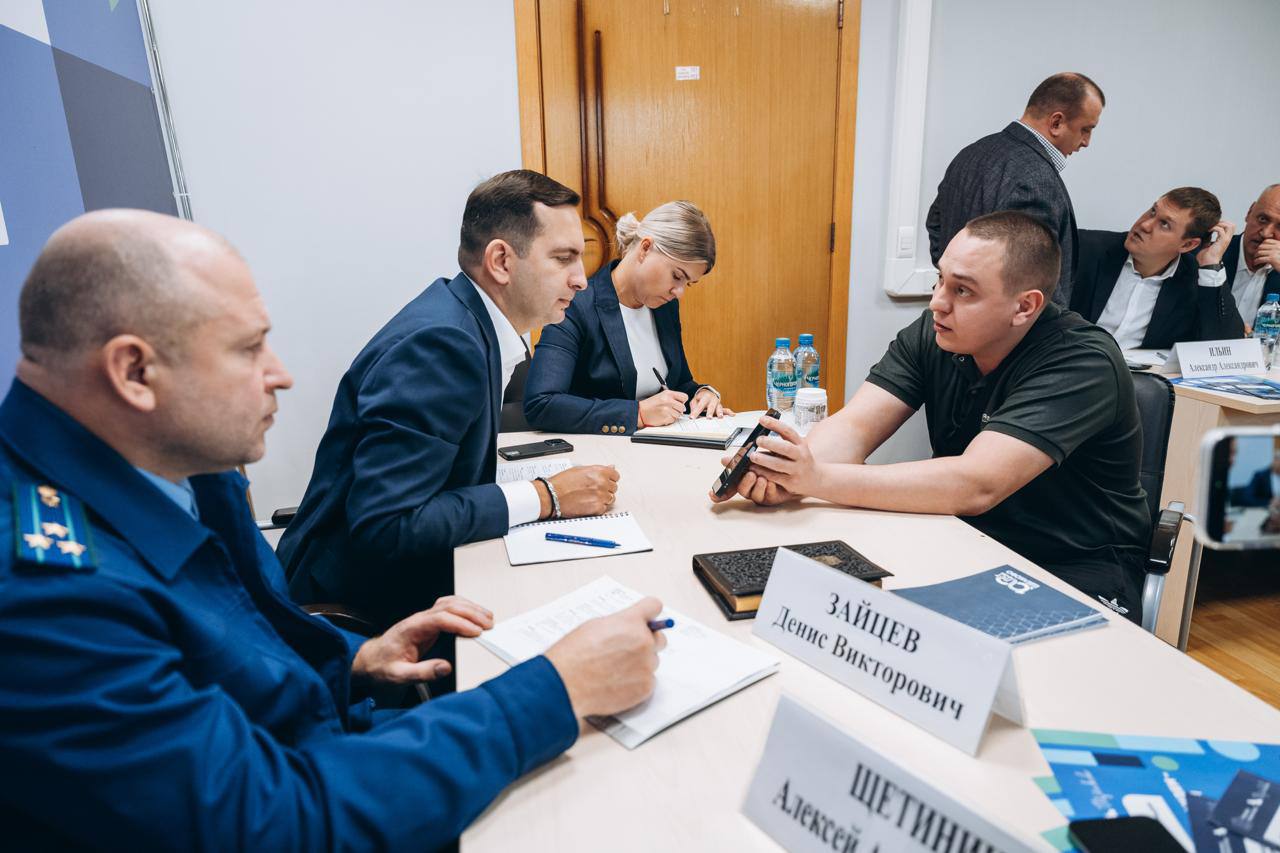 Андрей Булгаков: Провели выездную администрацию на филиале предприятия «Газпром газобезопасность» совместно с щёлковским городским прокурором Денисом Зайцевым Андрей Булгаков: Провели выездную администрацию на филиале предприятия «Газпром газобезопасность» совместно с щёлковским городским прокурором Денисом Зайцевым