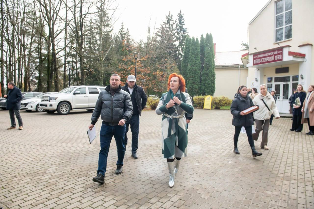 Татьяна Витушева: Передали в наш Ленино-Снегирёвский военно-исторический музей один из самых крупных трофеев - бронеавтомобиль «Варта» 44 MRAP Татьяна Витушева: Передали в наш Ленино-Снегирёвский военно-исторический музей один из самых крупных трофеев - бронеавтомобиль «Варта» 44 MRAP