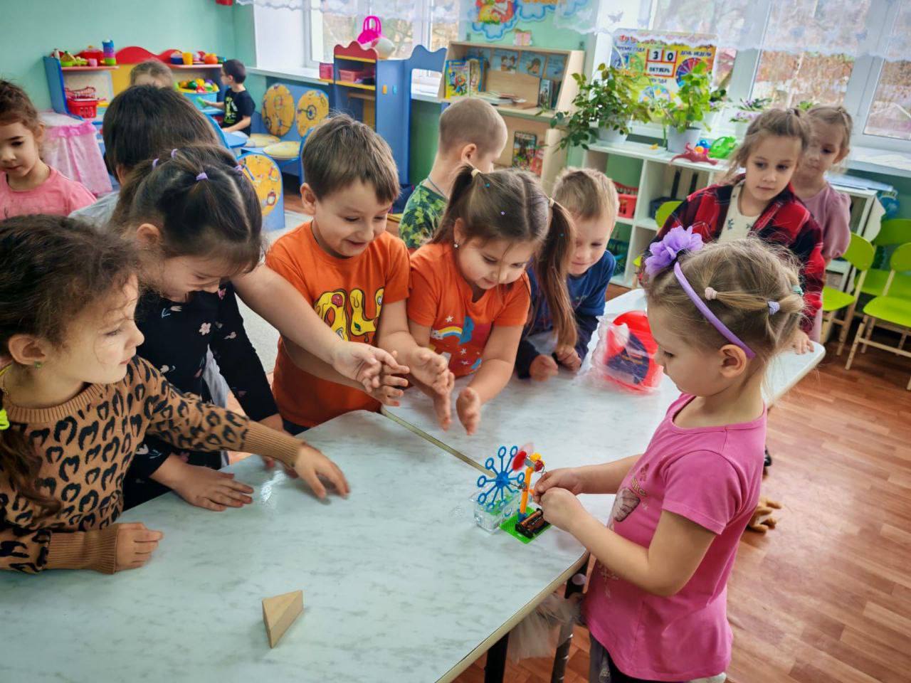 В рамках реализации проекта "Предшкола : стандарт детского сада" на тематической неделе "Инновационные технологии и практики" в МБОУ Любучанской СОШ, дошкольное отделение (ул В рамках реализации проекта "Предшкола : стандарт детского сада" на тематической неделе "Инновационные технологии и практики" в МБОУ Любучанской СОШ, дошкольное отделение (ул