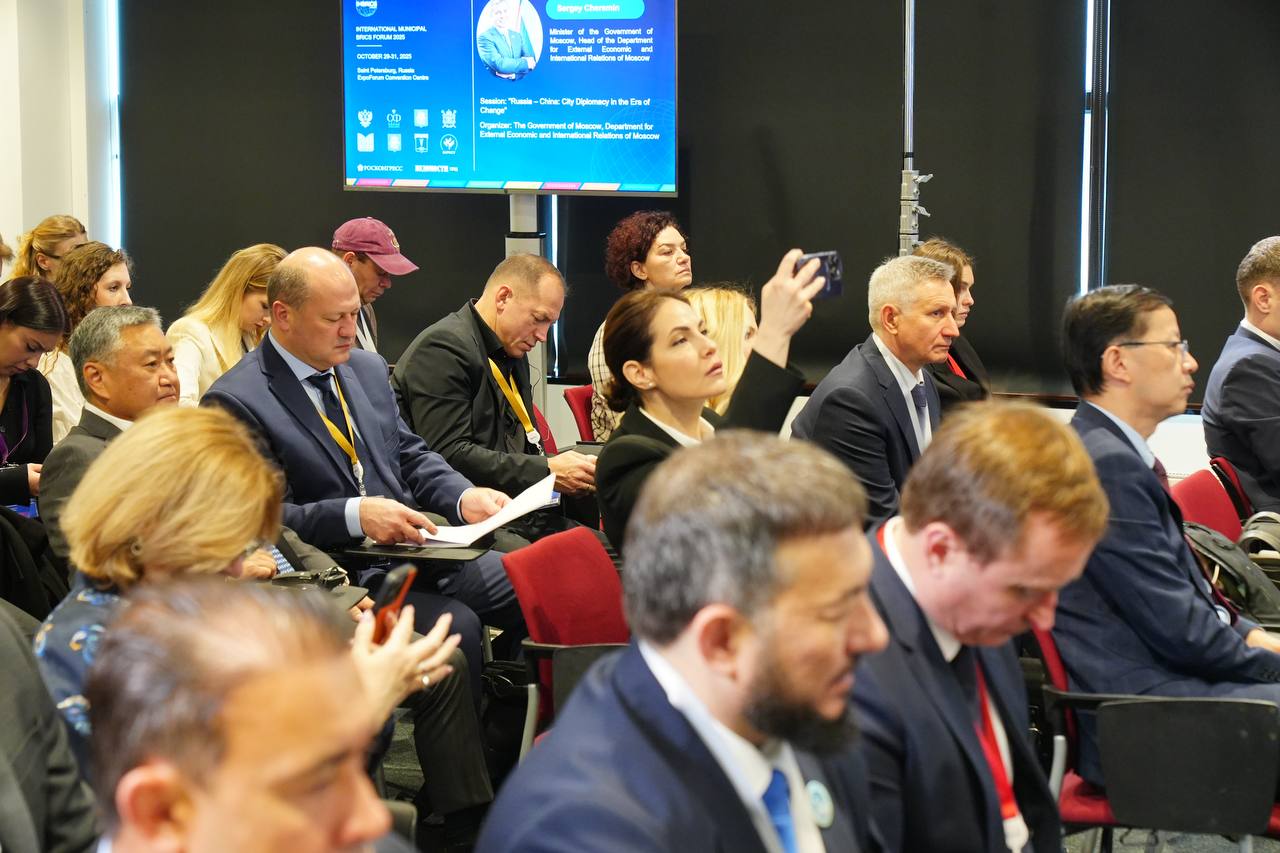 Николай Ханин: Подмосковный экспорт с Китаем к 2026 году увеличится со 180 тонн до 550 тонн! Николай Ханин: Подмосковный экспорт с Китаем к 2026 году увеличится со 180 тонн до 550 тонн!