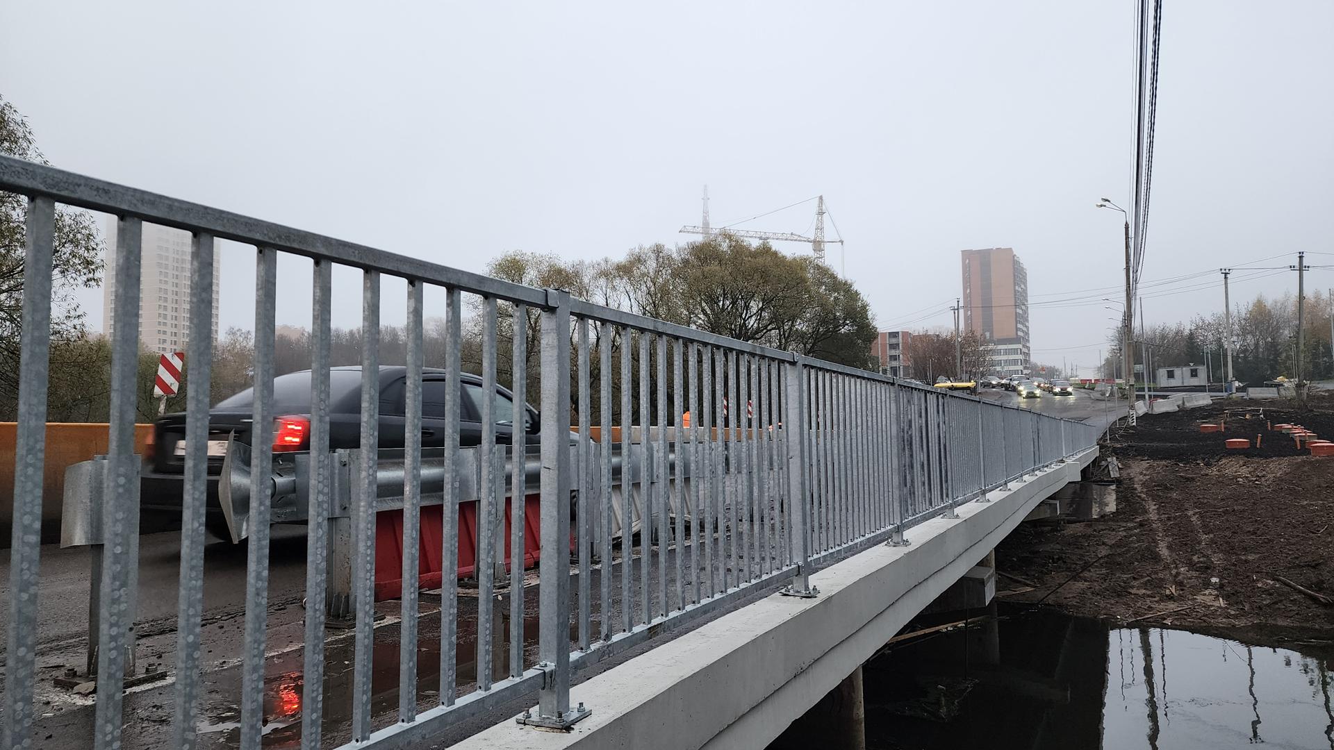 В Домодедово продолжается капитальный ремонт моста через реку Рожайку!