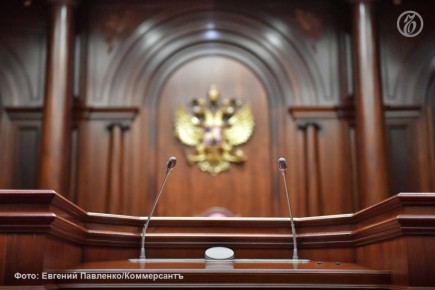 Граждане Филиппин — бывший вице-спикер парламента Фредениль Эрнаес Кастро и Джейн Тан Кастро — подали в Конституционный суд (КС) РФ жалобу на российское законодательство о суррогатном материнстве, узнал «Ъ»