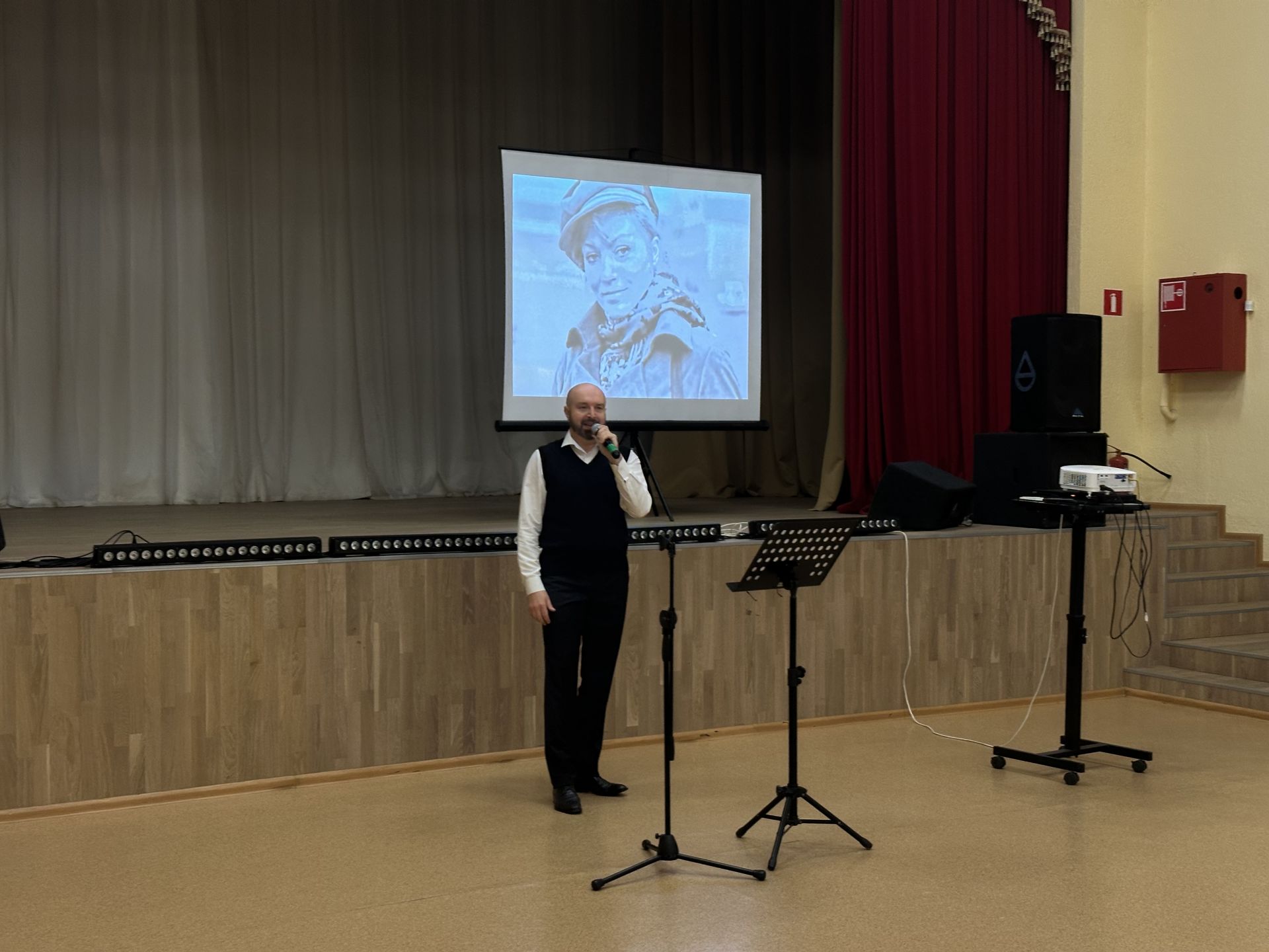 Наши новости. Музыкальный вечер для людей серебряного возраста в ДК «Современник» м.о. Чехов Наши новости. Музыкальный вечер для людей серебряного возраста в ДК «Современник» м.о. Чехов