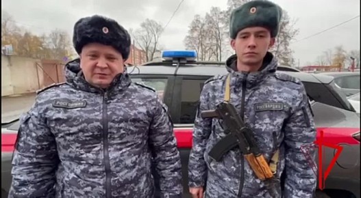 В Подмосковье росгвардейцы оказали помощь водителю загоревшегося автомобиля