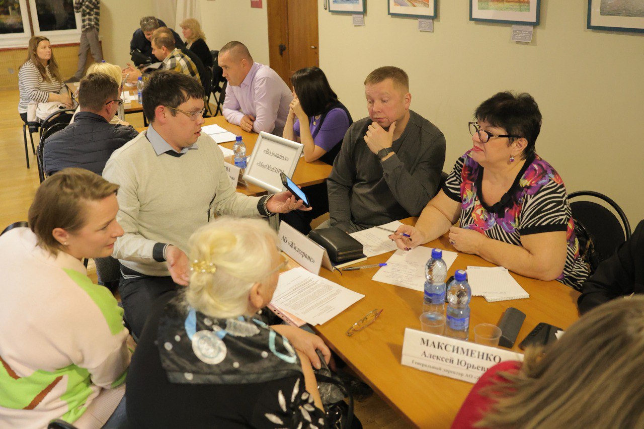 Более 190 человек пришли на «Выездную администрацию» Более 190 человек пришли на «Выездную администрацию»