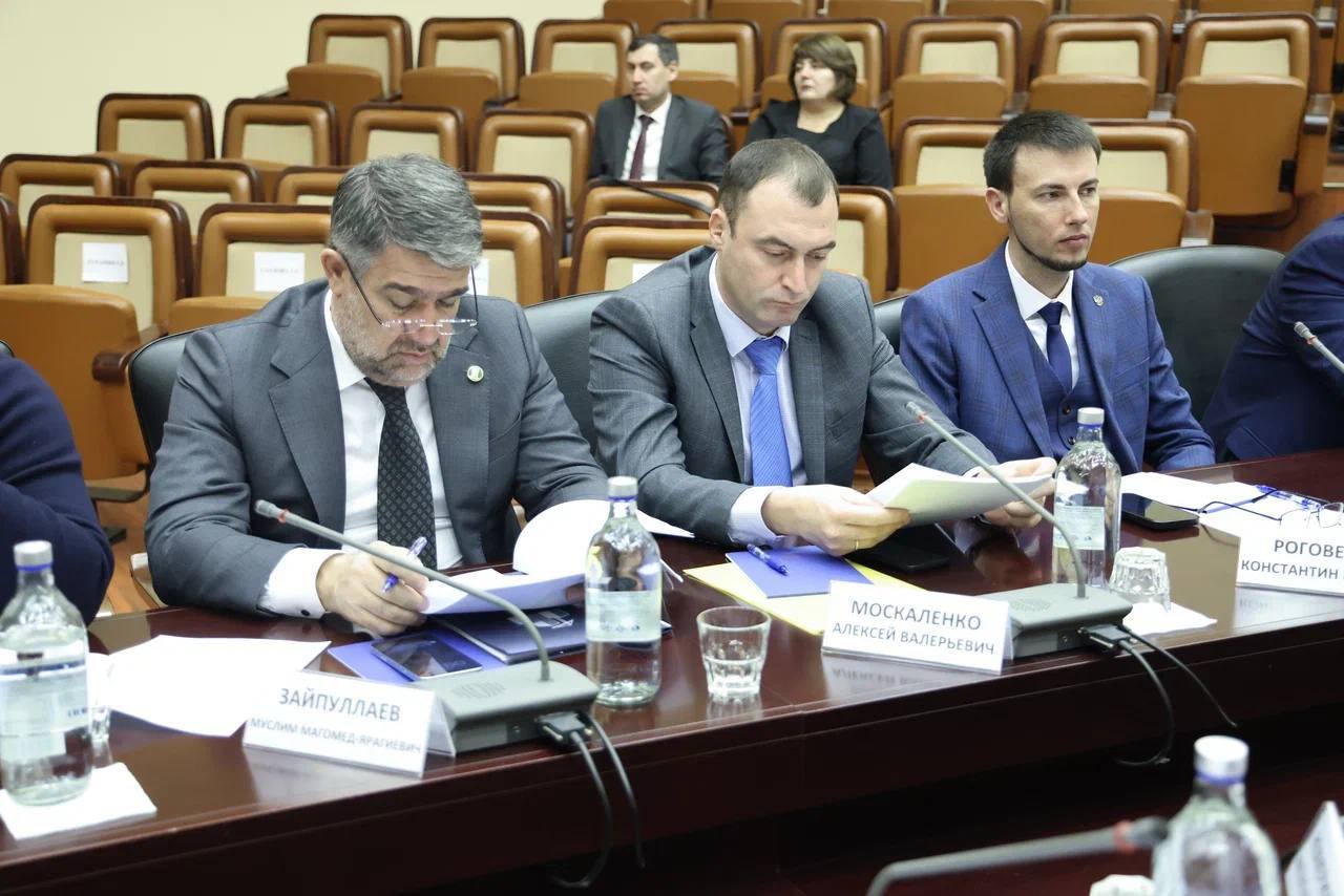 Минэнерго продолжает работу по укреплению взаимодействия федеральной и региональной власти Минэнерго продолжает работу по укреплению взаимодействия федеральной и региональной власти