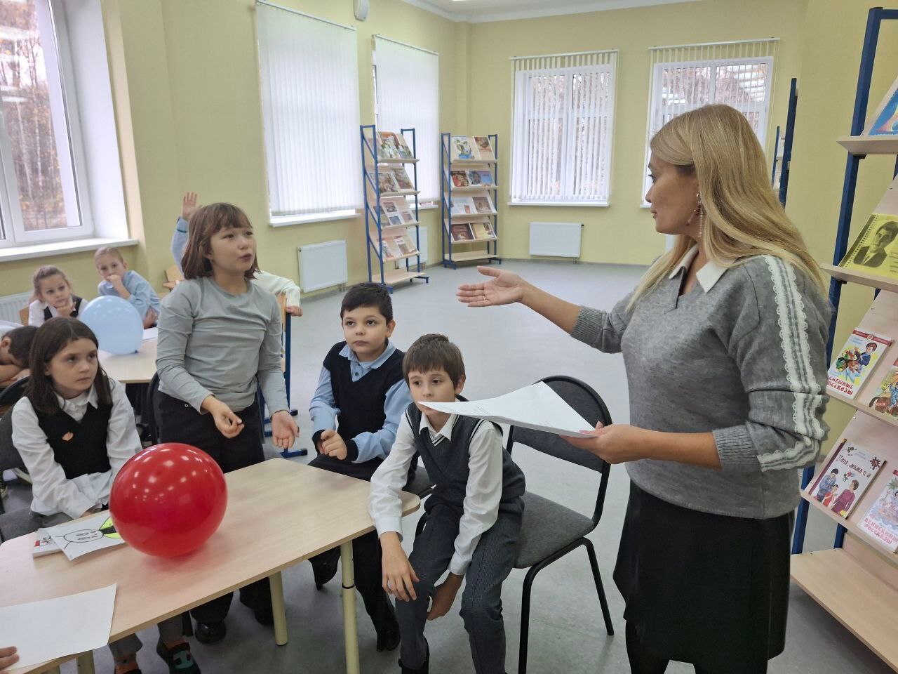 Ученики чеховской школы отправились в увлекательное путешествие по произведениям Виктора Драгунского Ученики чеховской школы отправились в увлекательное путешествие по произведениям Виктора Драгунского