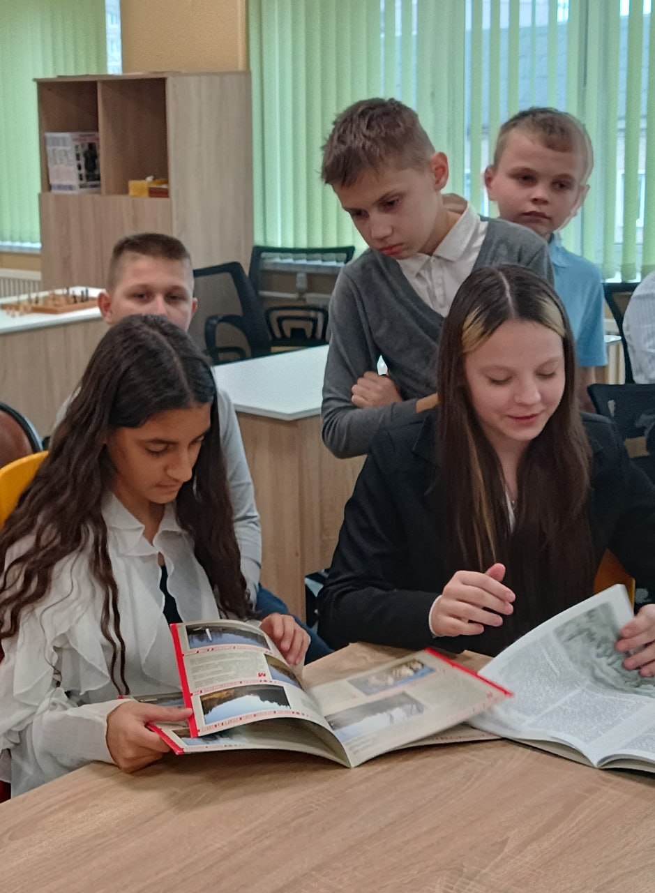 В чеховской школе ребятам рассказали много интересного о родном городе В чеховской школе ребятам рассказали много интересного о родном городе