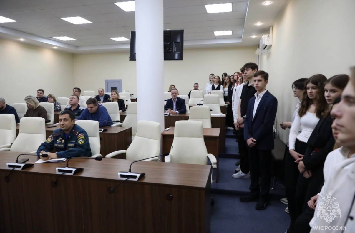 Для школьников Долгопрудного провели урок безопасности Для школьников Долгопрудного провели урок безопасности