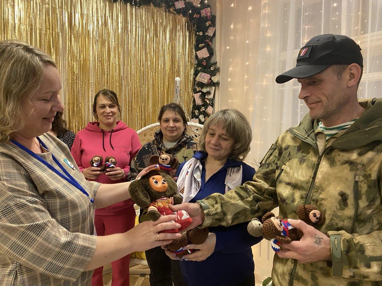 Пушкинские общественные организации «Виктория» и «Творческие многодетные семьи» поздравили с Днем волонтера Пушкинские общественные организации «Виктория» и «Творческие многодетные семьи» поздравили с Днем волонтера