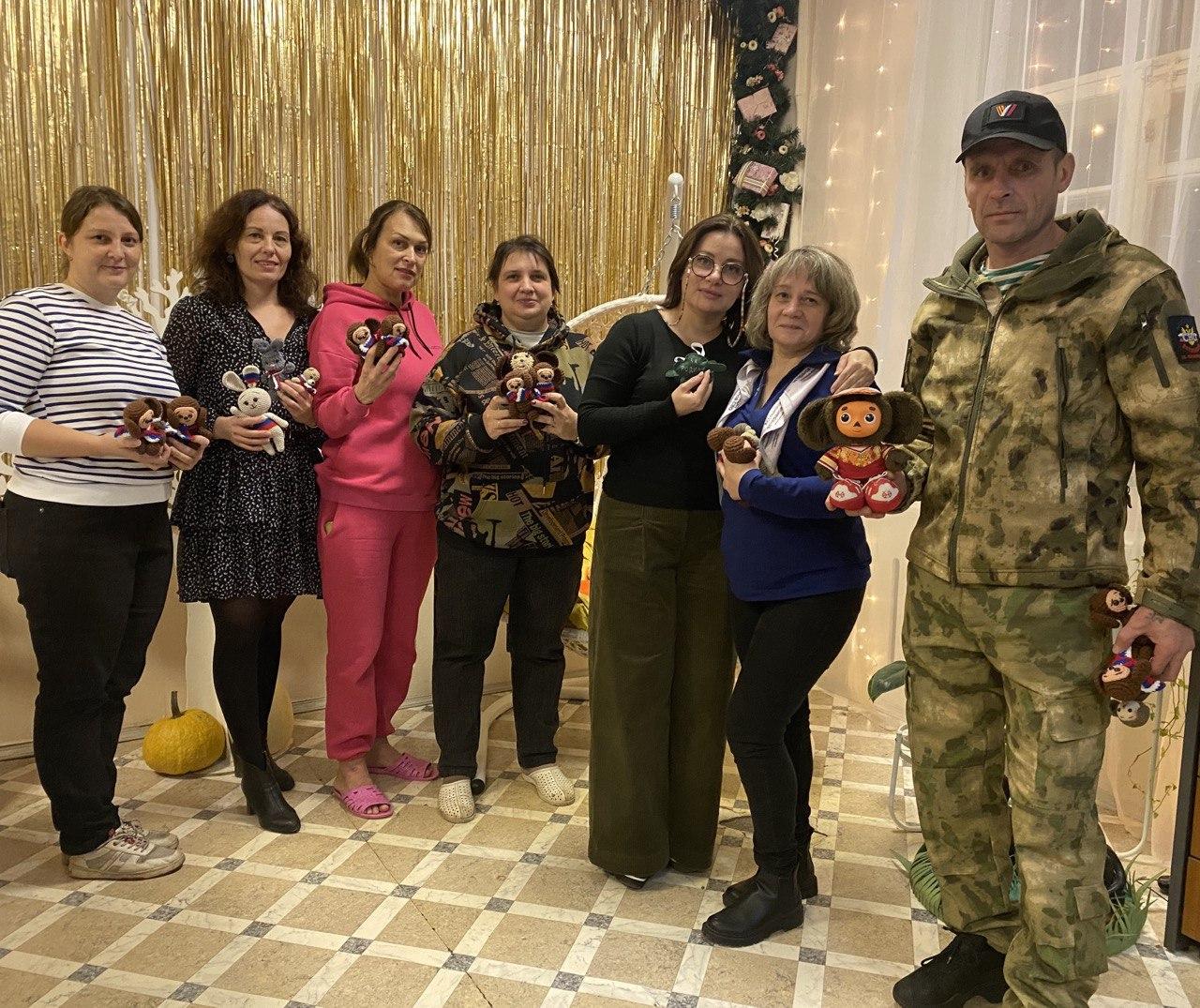 Пушкинские общественные организации «Виктория» и «Творческие многодетные семьи» поздравили с Днем волонтера Пушкинские общественные организации «Виктория» и «Творческие многодетные семьи» поздравили с Днем волонтера