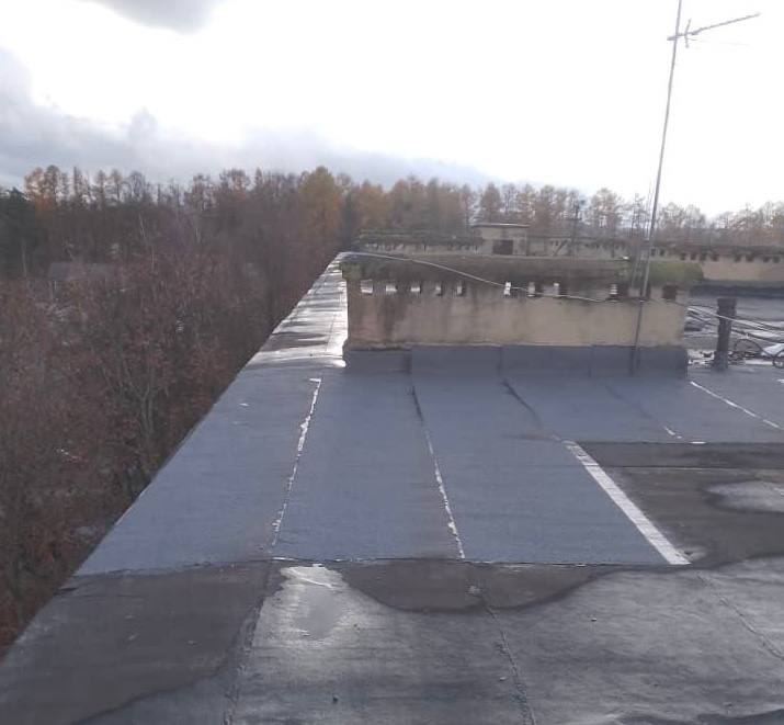 Кровельщики МБУ "Чеховское благоустройство" продолжают трудиться, чтобы ваш дом был в полном порядке, независимо от погоды за окном! Кровельщики МБУ "Чеховское благоустройство" продолжают трудиться, чтобы ваш дом был в полном порядке, независимо от погоды за окном!