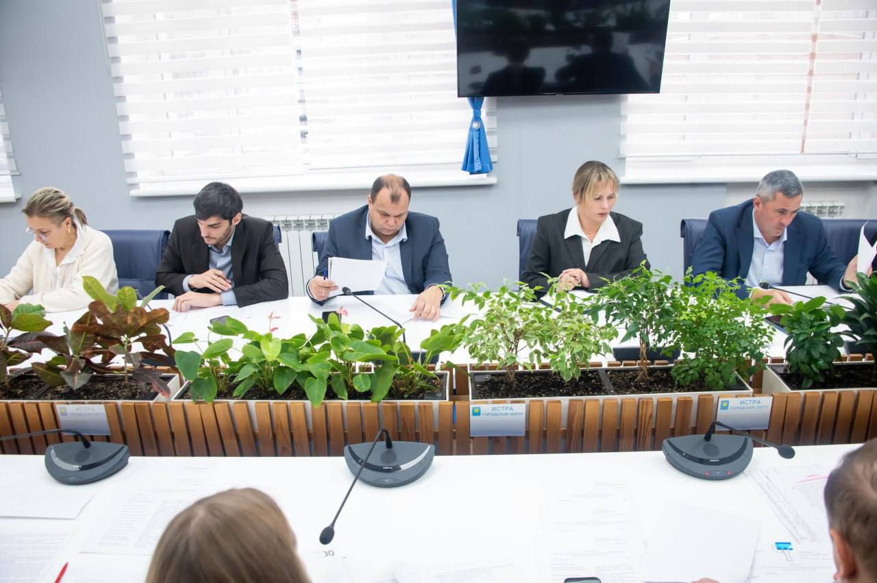 Татьяна Витушева: В территориальный отдел Снегири входит 12 населенных пунктов и 54 СНТ, ДНТ и КП, проживает на территории более 21 тыс Татьяна Витушева: В территориальный отдел Снегири входит 12 населенных пунктов и 54 СНТ, ДНТ и КП, проживает на территории более 21 тыс