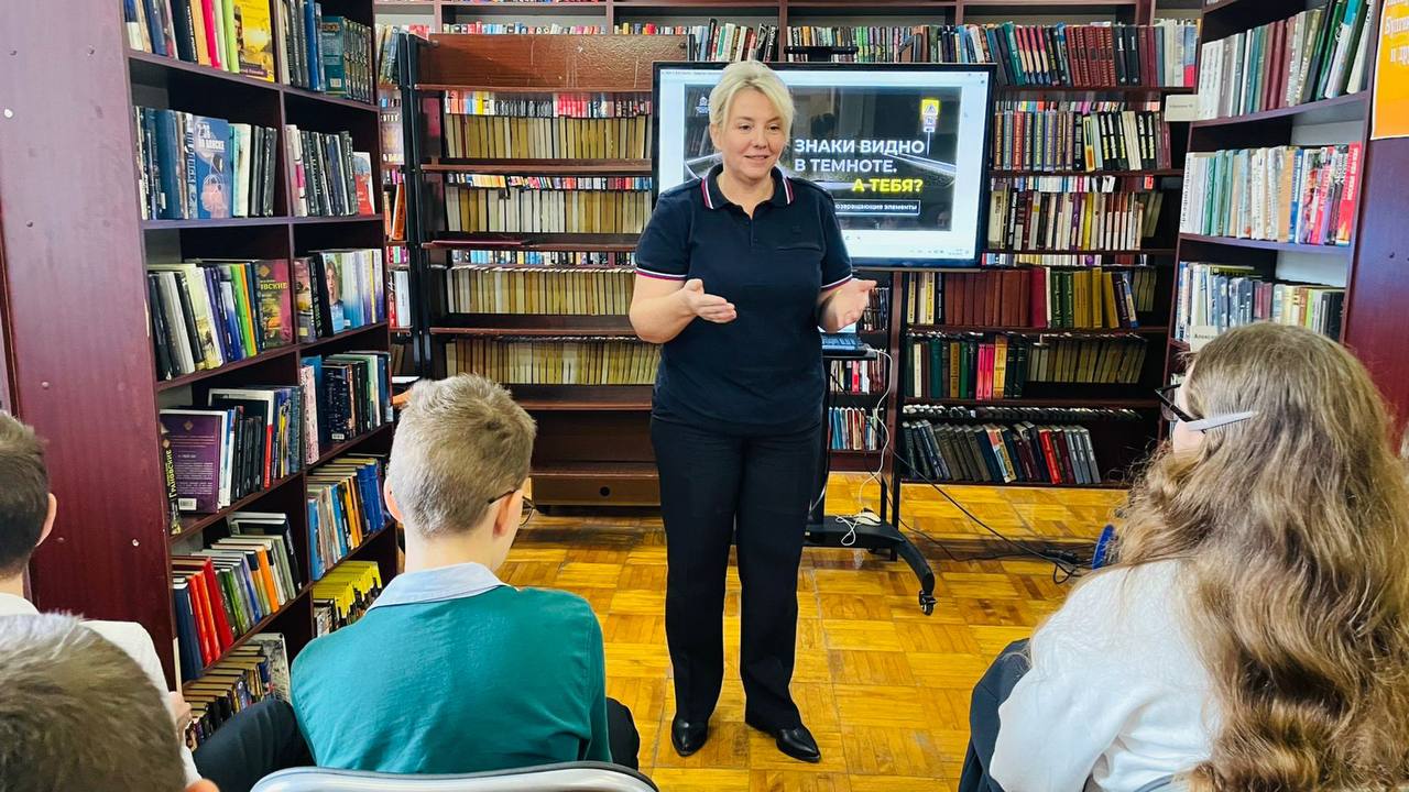 «Безопасность на дороге – наше общее дело»: В Клину Госавтоинспекция провела встречу с гимназистами «Безопасность на дороге – наше общее дело»: В Клину Госавтоинспекция провела встречу с гимназистами