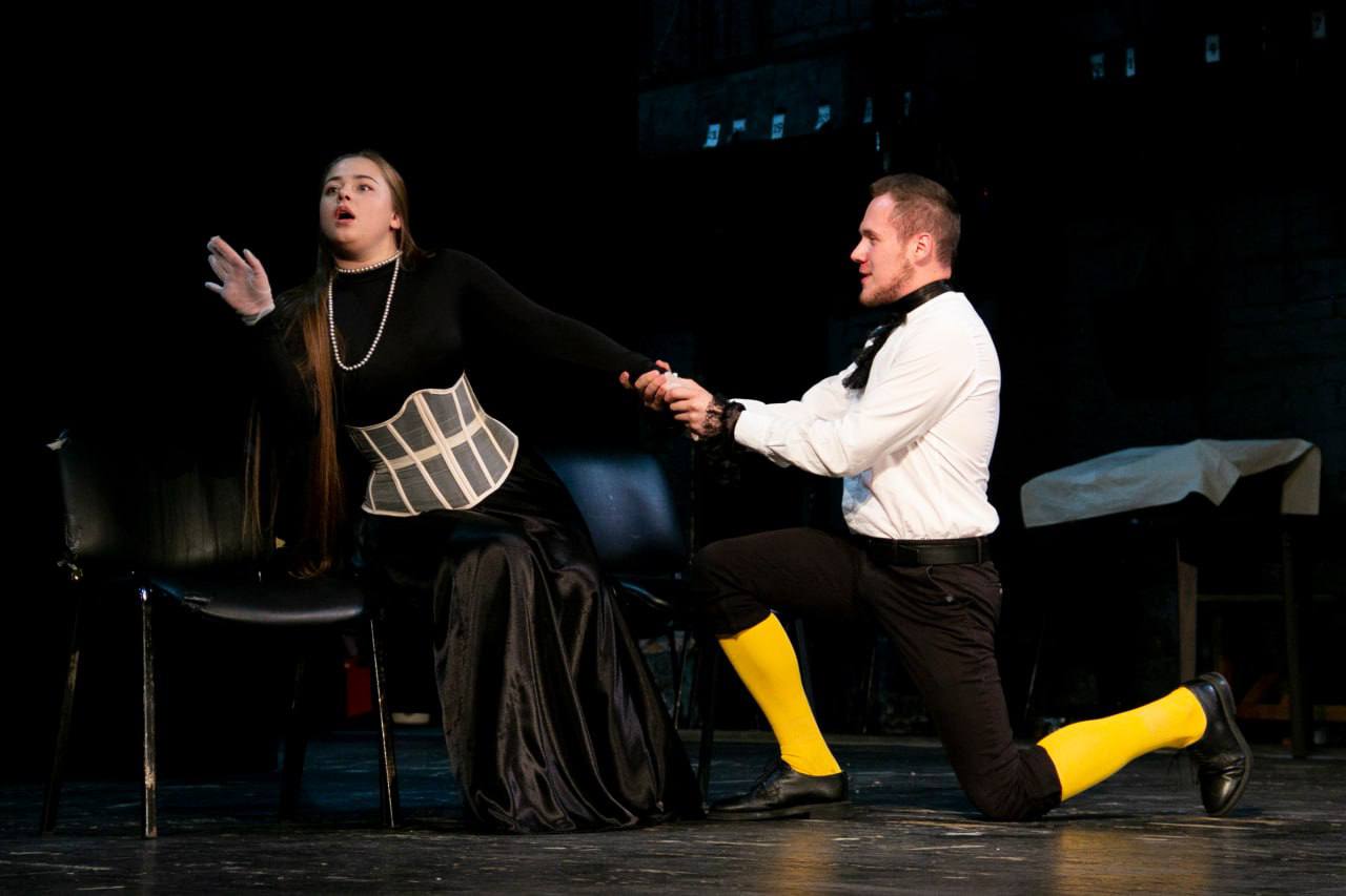 Сегодня я с огромным удовольствием поздравляю весь коллектив Московского областного театра драмы и комедии! Сегодня я с огромным удовольствием поздравляю весь коллектив Московского областного театра драмы и комедии!