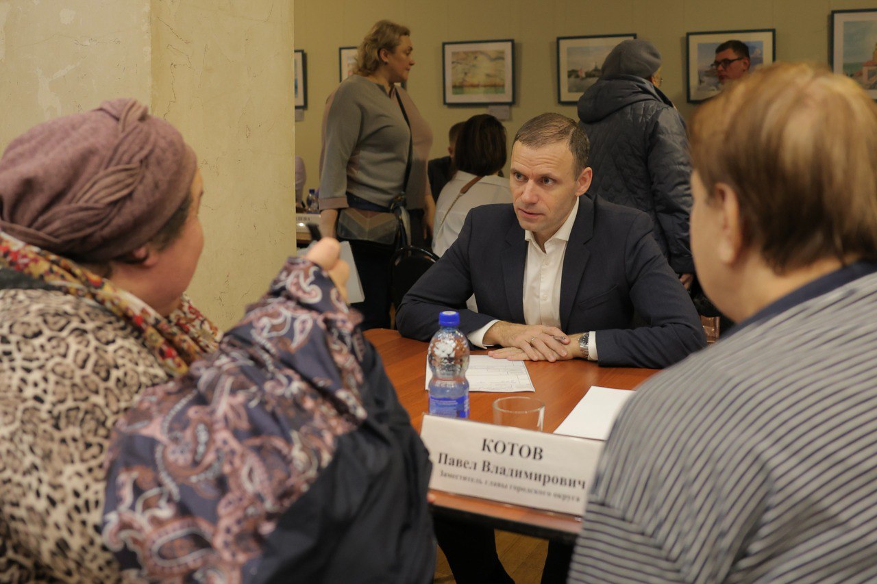 Более 190 человек пришли на «Выездную администрацию» Более 190 человек пришли на «Выездную администрацию»