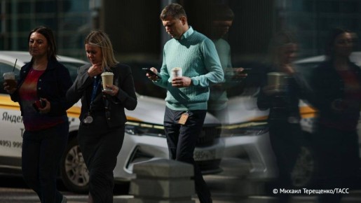 447 тыс. рублей необходимо платить самозанятому в Соцфонд ежегодно в течение 15 лет, чтобы претендовать на средний размер страховой пенсии по старости