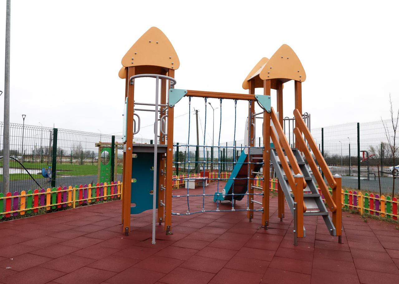 Андрей Воробьев: В Волоколамске встретился с переселенцами из аварийного жилья Андрей Воробьев: В Волоколамске встретился с переселенцами из аварийного жилья