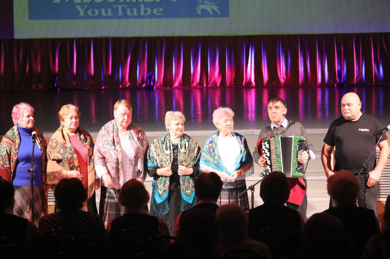 Клуб «Любимое кино» собрал 85 подольских долголетов в ДК «Металлург» Клуб «Любимое кино» собрал 85 подольских долголетов в ДК «Металлург»