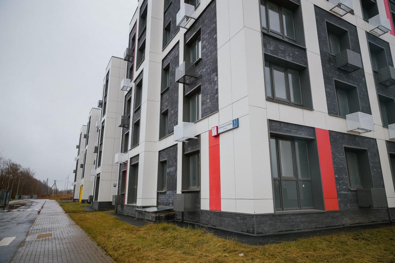 В Сергиево-Посадском округе жители аварийных домов получают ключи от новых квартир В Сергиево-Посадском округе жители аварийных домов получают ключи от новых квартир