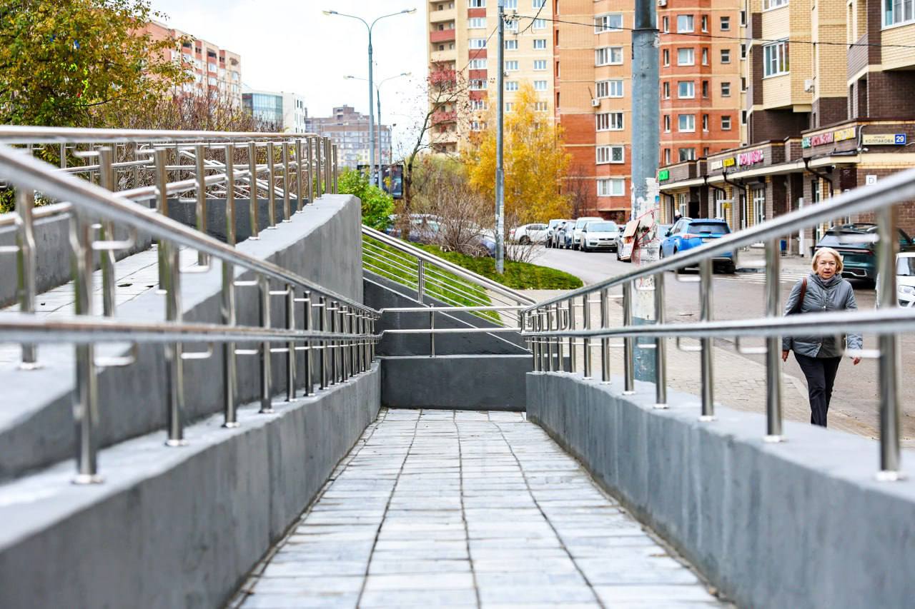 Юлия Купецкая: По просьбе жителей обновили пешеходную коммуникацию на улице Колпакова Юлия Купецкая: По просьбе жителей обновили пешеходную коммуникацию на улице Колпакова