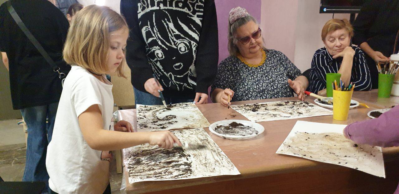 Выставка современного искусства «Проницательные периоды» открылась в Балашихе Выставка современного искусства «Проницательные периоды» открылась в Балашихе