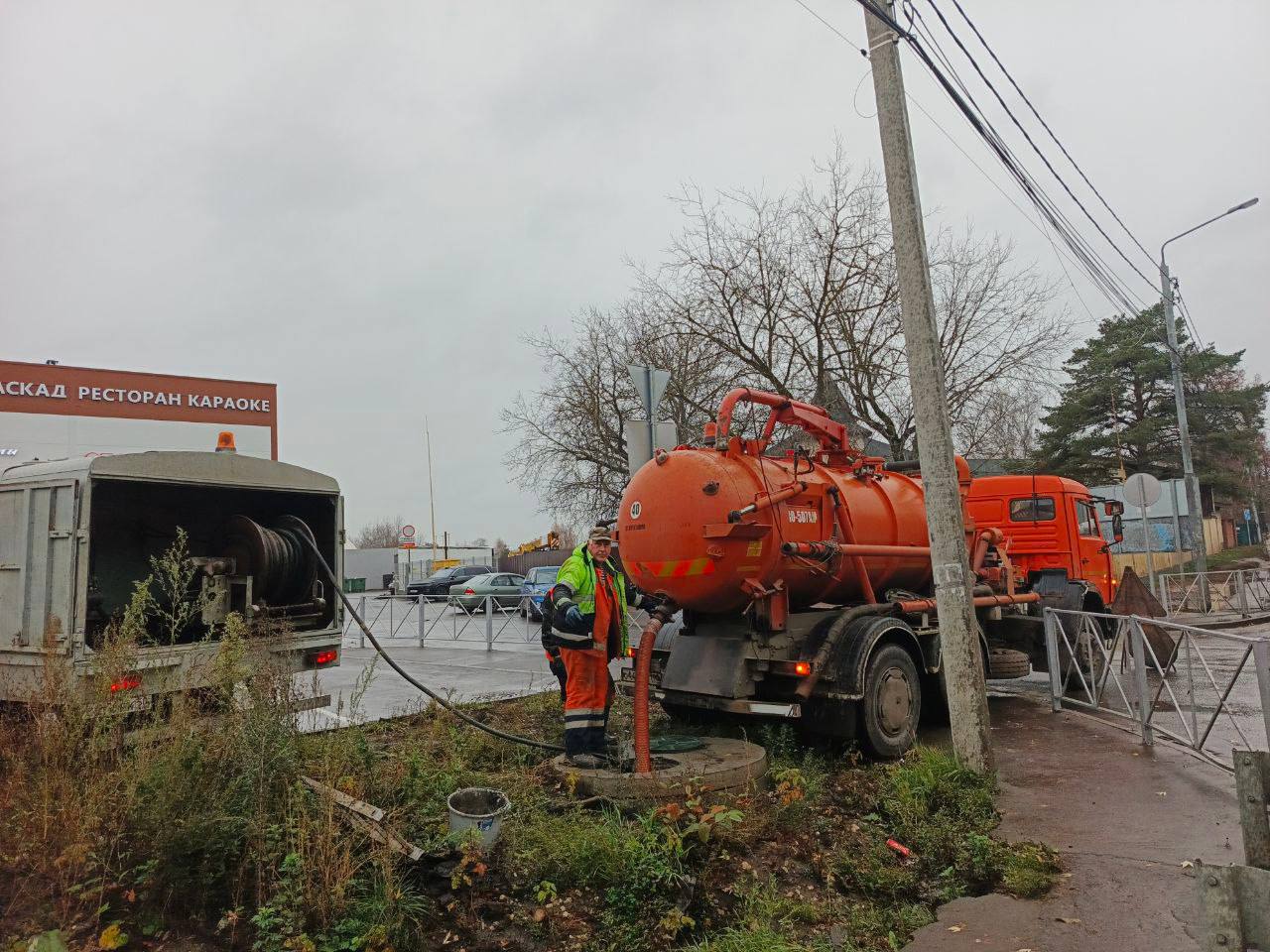 Друзья, добрый день!. Считаю важным рассказать о ситуации на улице Мытищинская в посёлке Пироговский Друзья, добрый день!. Считаю важным рассказать о ситуации на улице Мытищинская в посёлке Пироговский