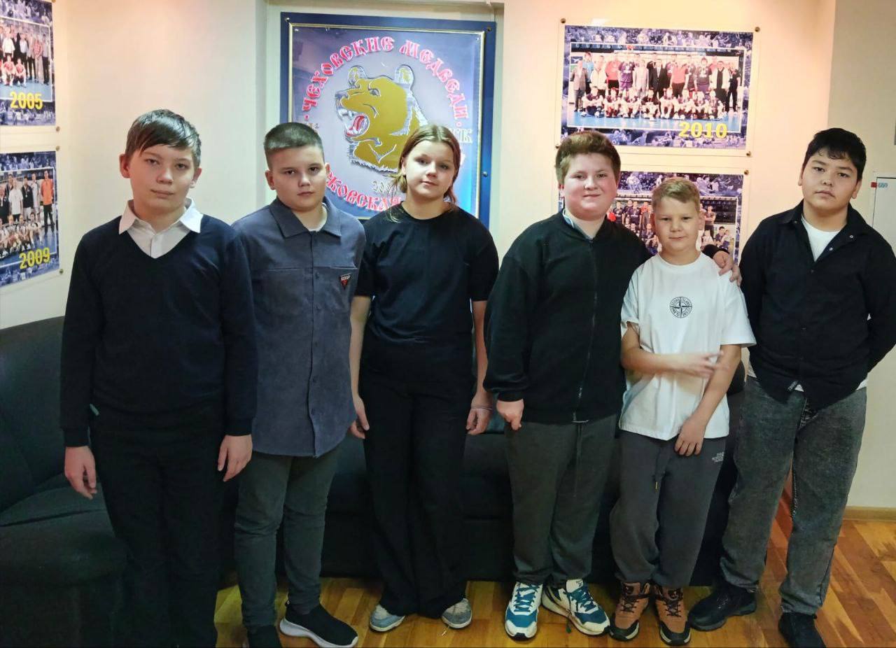 29 октября обучающиеся МБОУ СШ №10 отправились в удивительное путешествие в мир профессионального спорта в рамках проекта «Билет в будущее», посетив Дворец спорта «Олимпийский» им. В.С. Максимова» — настоящую кузницу... 29 октября обучающиеся МБОУ СШ №10 отправились в удивительное путешествие в мир профессионального спорта в рамках проекта «Билет в будущее», посетив Дворец спорта «Олимпийский» им. В.С. Максимова» — настоящую кузницу...