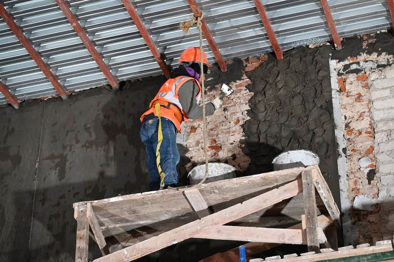 Контроль на федеральном уровне: капитальный ремонт Дворца культуры «Исток» в активной стадии Контроль на федеральном уровне: капитальный ремонт Дворца культуры «Исток» в активной стадии