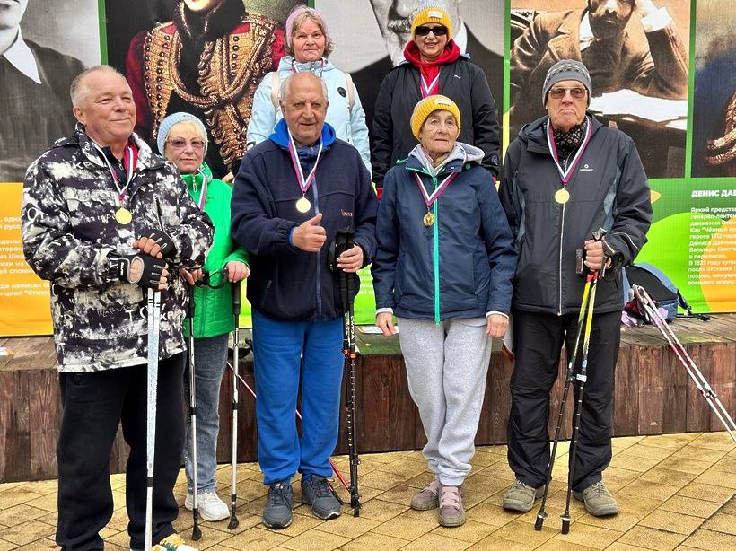 Прошли соревнования «Солнечный шаг» по скандинавской ходьбе! Прошли соревнования «Солнечный шаг» по скандинавской ходьбе!