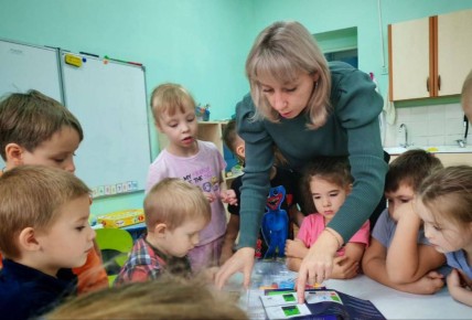 В рамках реализации проекта "Предшкола : стандарт детского сада" на тематической неделе "Инновационные технологии и практики" в МБОУ Любучанской СОШ, дошкольное отделение (ул