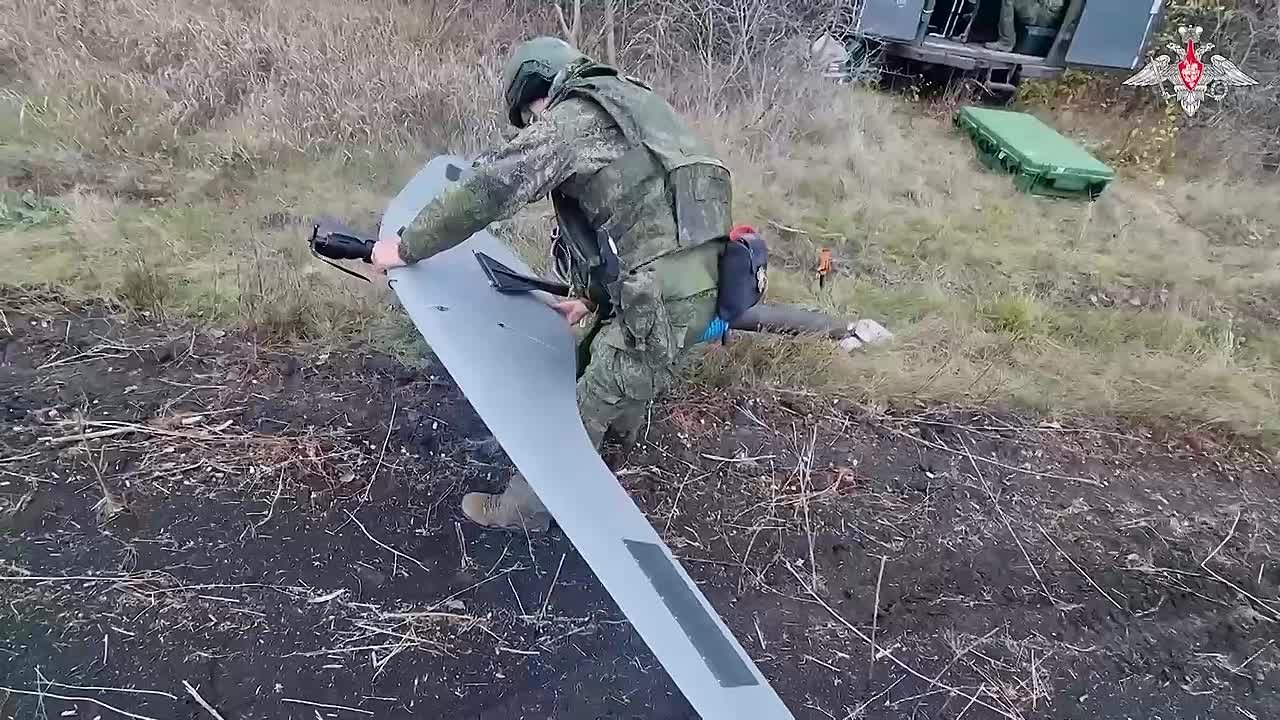 Расчет разведывательного БПЛА «Скат-350М» группировки войск «Север» в ходе выполнения задач боевого дежурства обнаружил замаскированные позиции ВСУ на Харьковском направлении