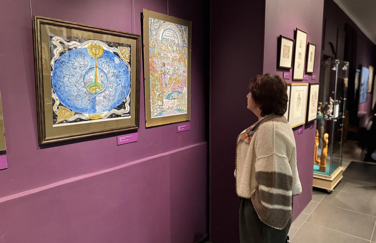 В Сергиевом Посаде открылась юбилейная выставка-конкурс «Осенний салон 2025. Живопись. Графика. Скульптура» В Сергиевом Посаде открылась юбилейная выставка-конкурс «Осенний салон 2025. Живопись. Графика. Скульптура»